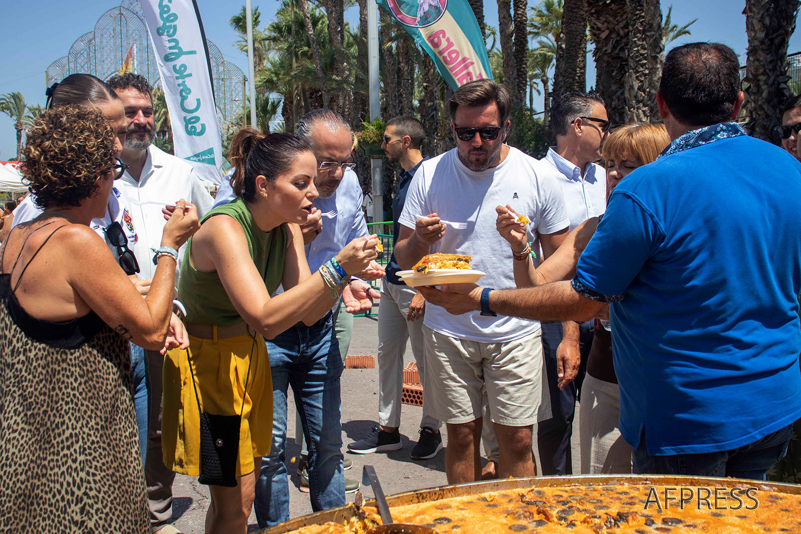 arroz con costra gigante