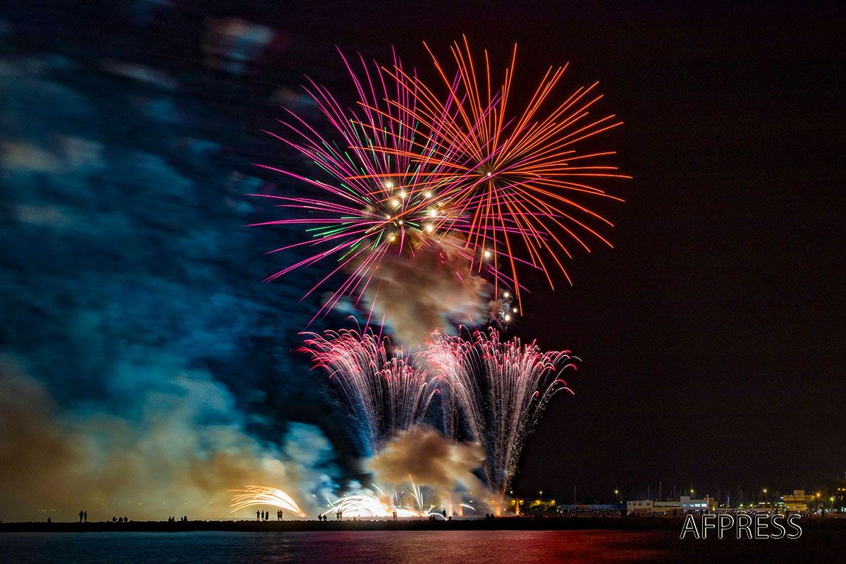 Fuegos artificiales en Santa Pola