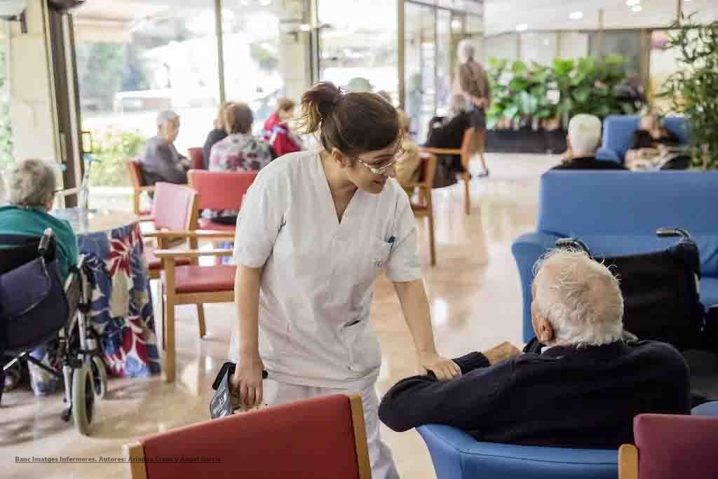 Banc Imatges Infermeres. Autores: Ariadna Creus y Ángel García