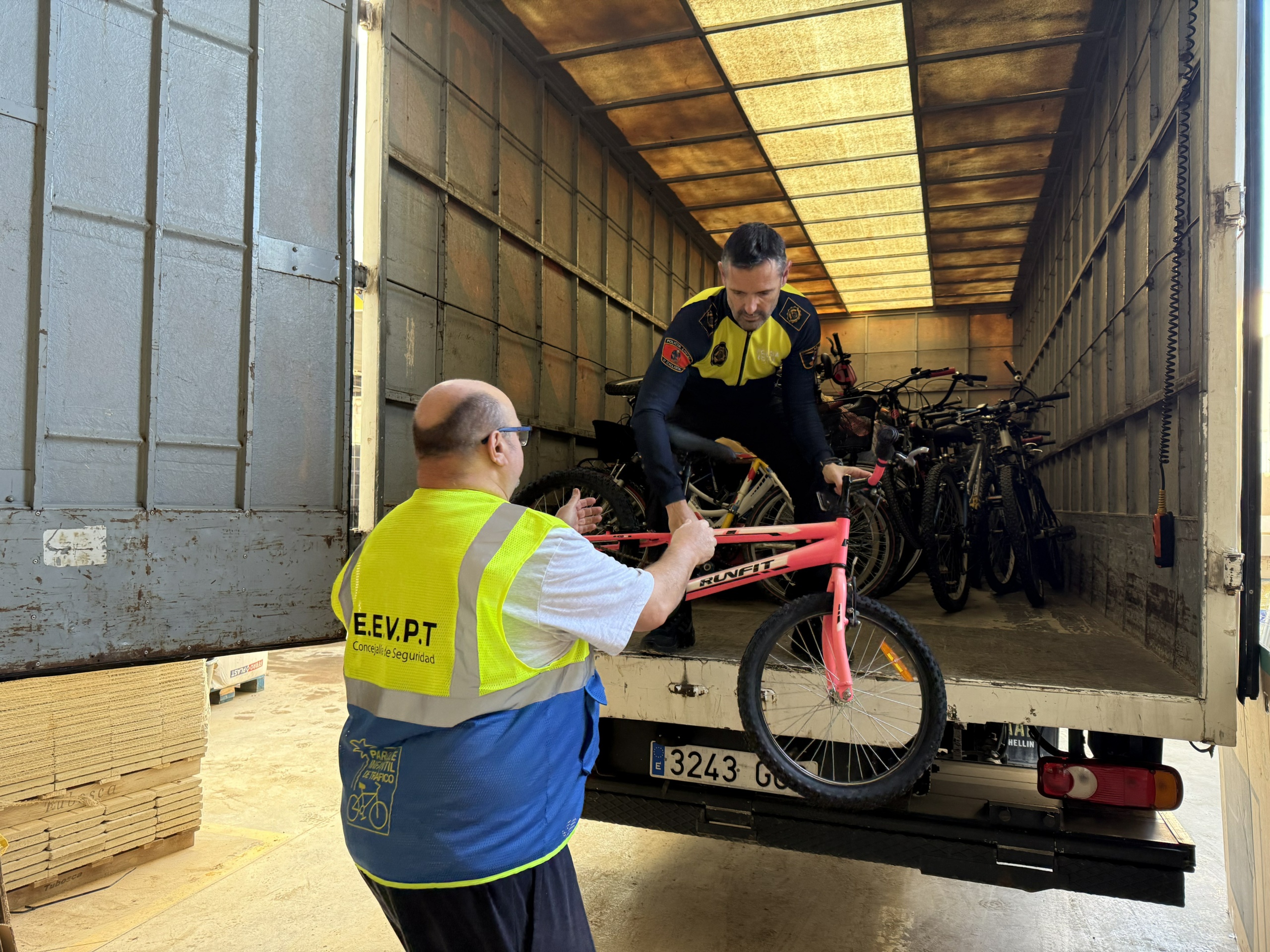 Elche dona bicicletas afectados DANA Massanassa