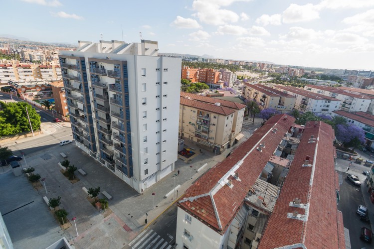 El Ayuntamiento de Elche aprueba aumentar el número de alturas en sectores urbanísticos en desarrollo sin incrementar la edificabilidad, favoreciendo más zonas verdes y espacios de esparcimiento.