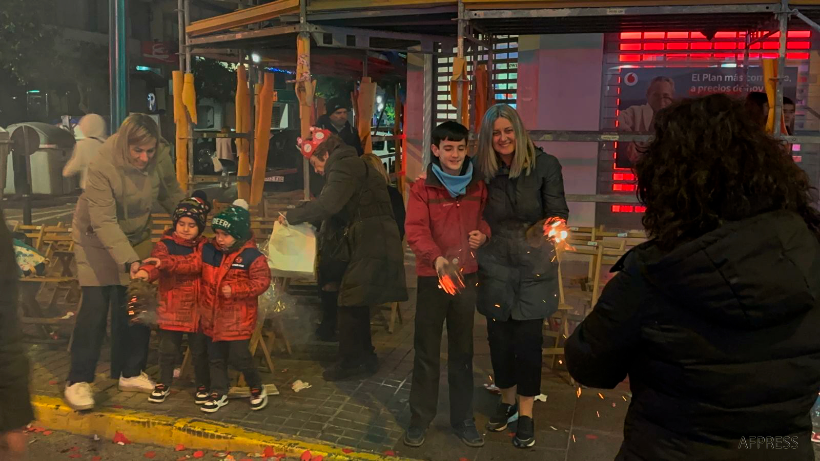 El Ritual de Fuego que Ilumina la Tradición de Elche