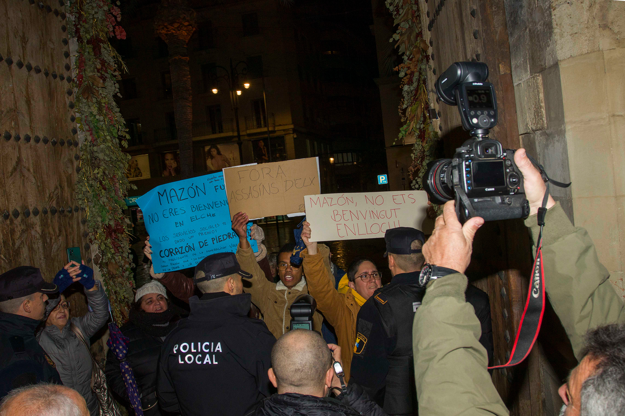 Protesta contra Carlos Mazón en Elche