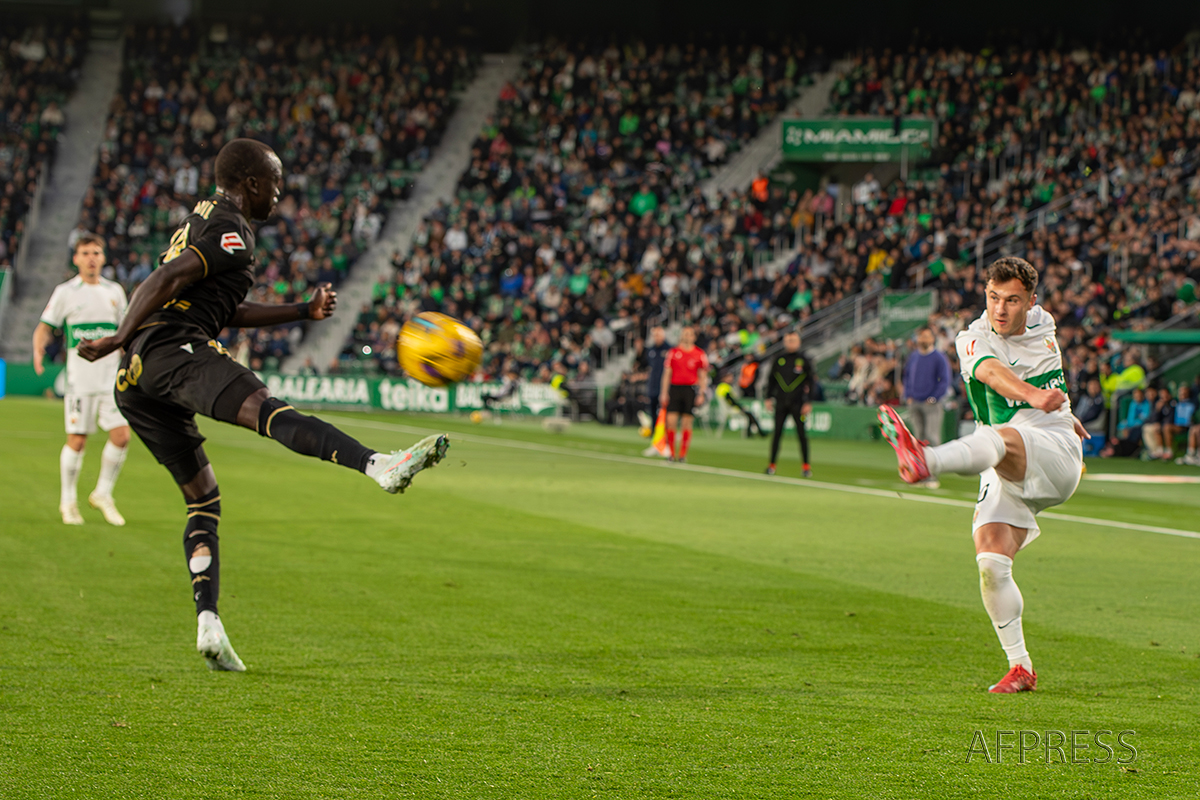 Elche vence al Castellón 3-1